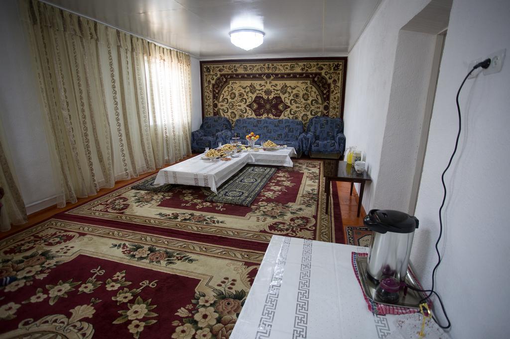 Nurgul Hotel Bokonbayevo Bagian luar foto